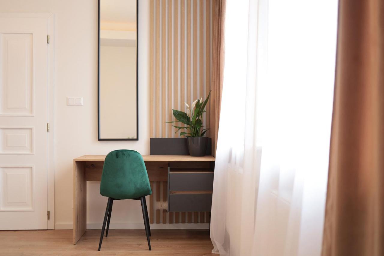 Beautiful And Stylish 2 Bedroom Apartment In The City Center And In The Pedestrian Zone Братислава Экстерьер фото