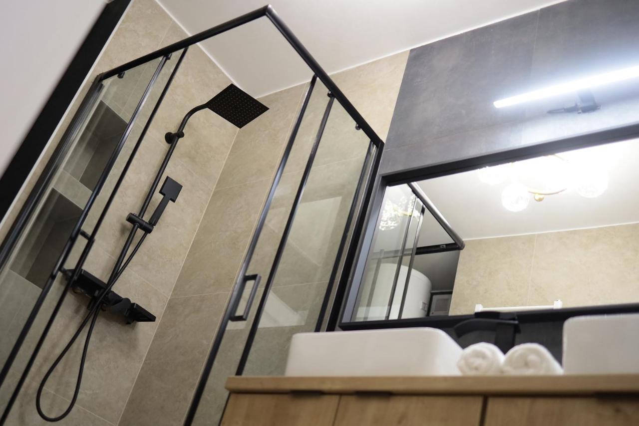 Beautiful And Stylish 2 Bedroom Apartment In The City Center And In The Pedestrian Zone Братислава Экстерьер фото