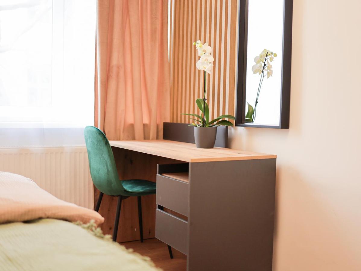 Beautiful And Stylish 2 Bedroom Apartment In The City Center And In The Pedestrian Zone Братислава Экстерьер фото